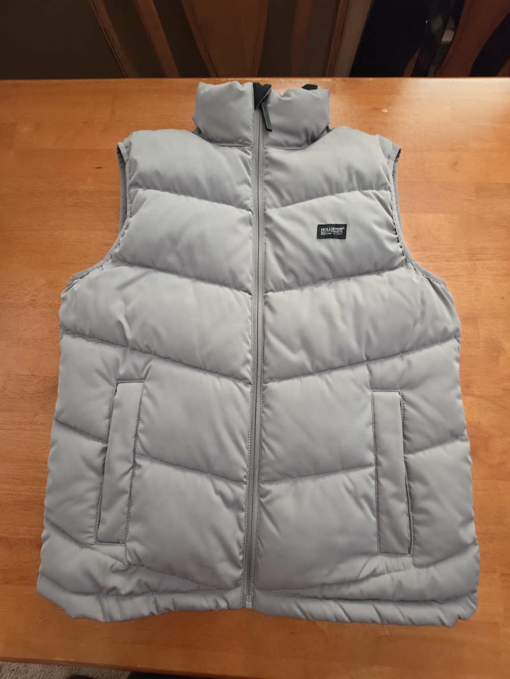Hollister Puffer Vest. Mens Size Med